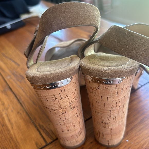 Michale Kors Sandal - Picture 6 of 12